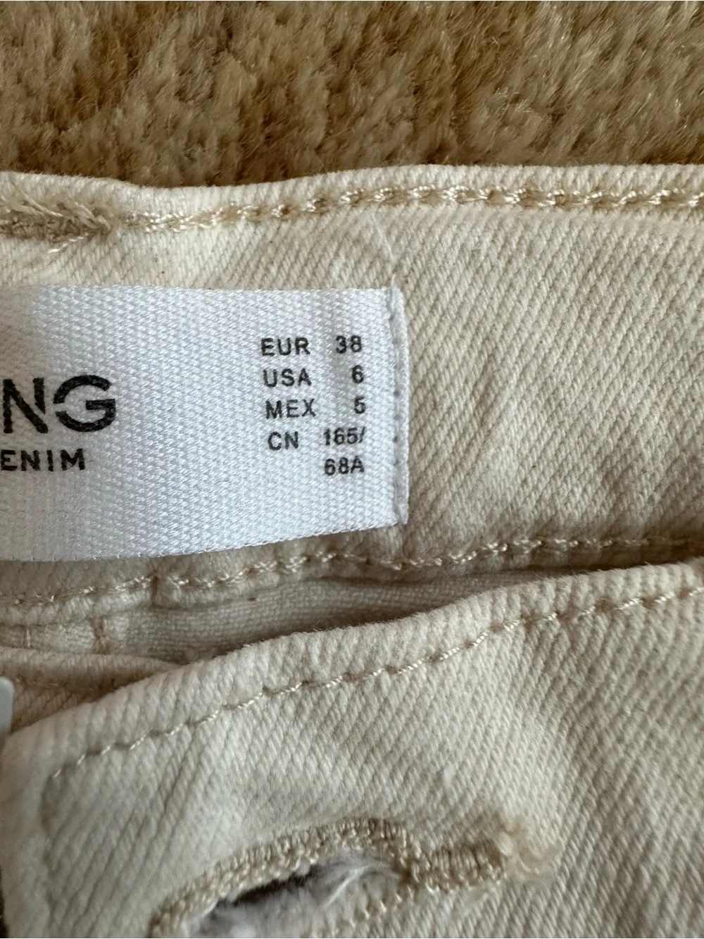 🌸 MNG New White Mom Jeans – Waist 30 / Inseam 27.5 US 4